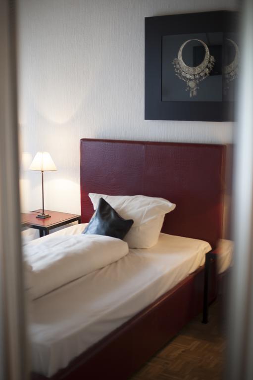 Hotel Am Park - Krefeld - Duesseldorf Willich Pokoj fotografie