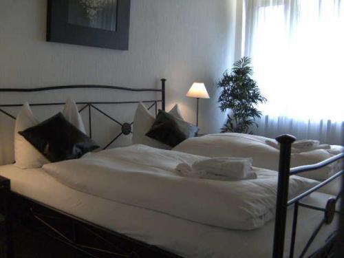 Hotel Am Park - Krefeld - Duesseldorf Willich Pokoj fotografie